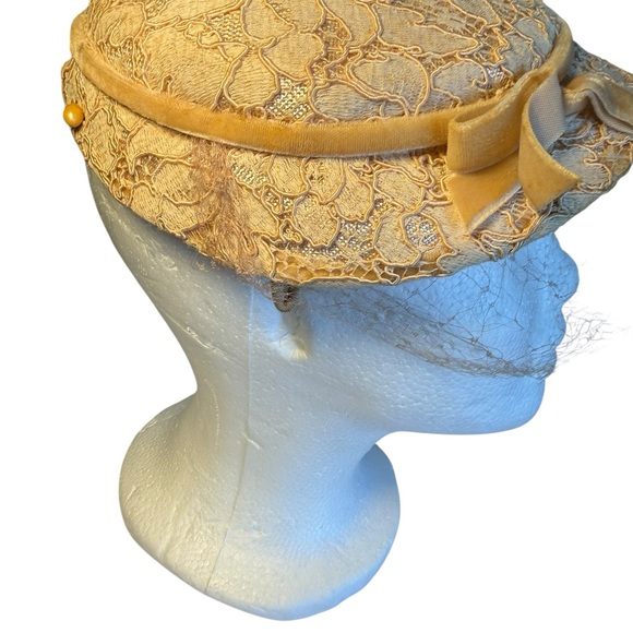 Vintage Yellow Lace Women's Hat with Bow - Picture 2 of 7